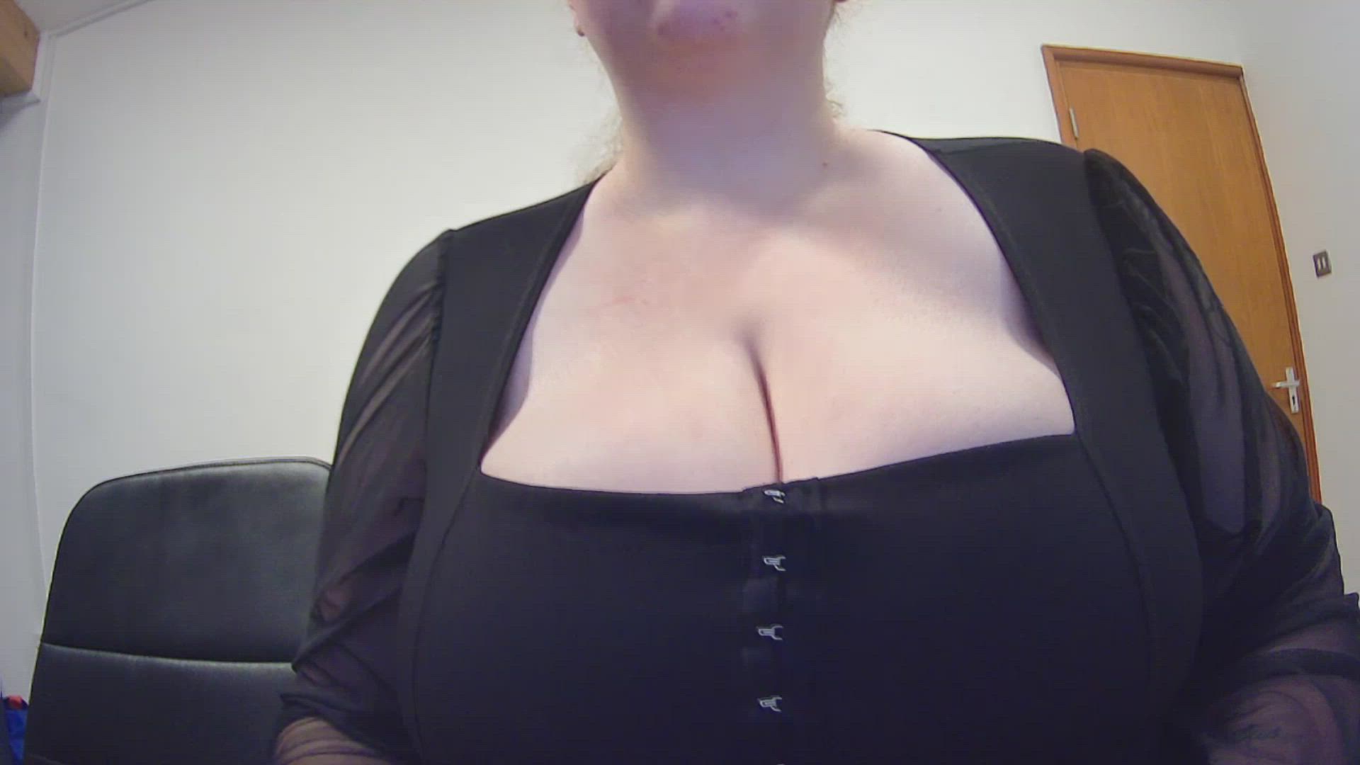 BBW large boobs bj boobs Dildo snatch tits Titty Fuck Porn GIF